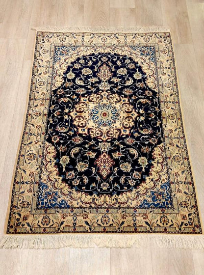 Persian Nain Rug    | 141cm x 99cm | Handwoven