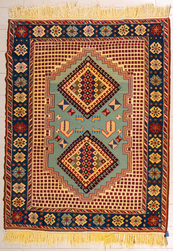 Persian Sumak Rug | 195cm x 147cm | Handwoven