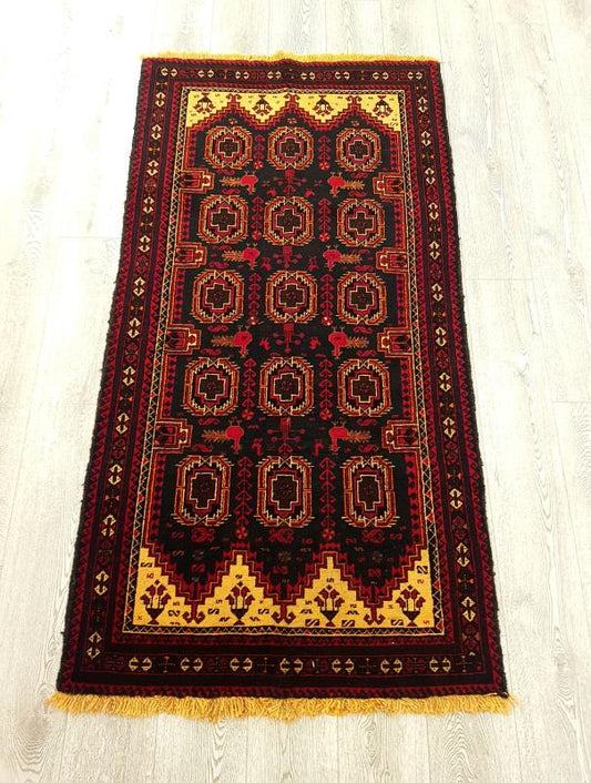 Persian Beluc Rug    | 186cm x 98cm | Handwoven