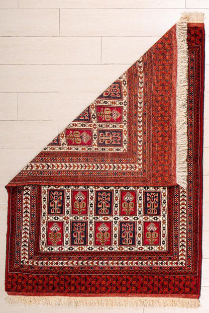 Persian Beluc Rug    | 136cm x 192cm | Handwoven