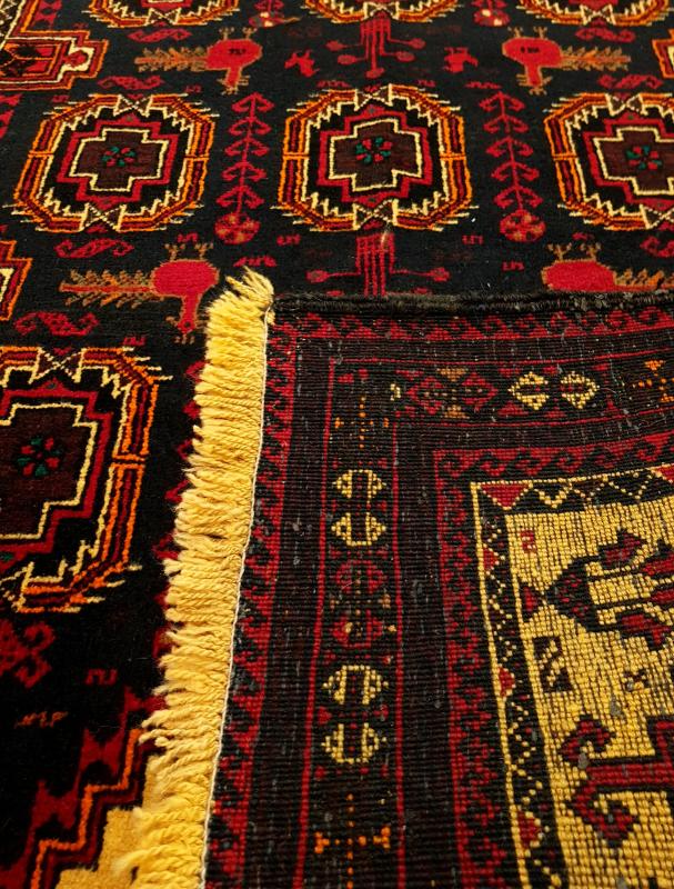 Persian Beluc Rug    | 186cm x 98cm | Handwoven