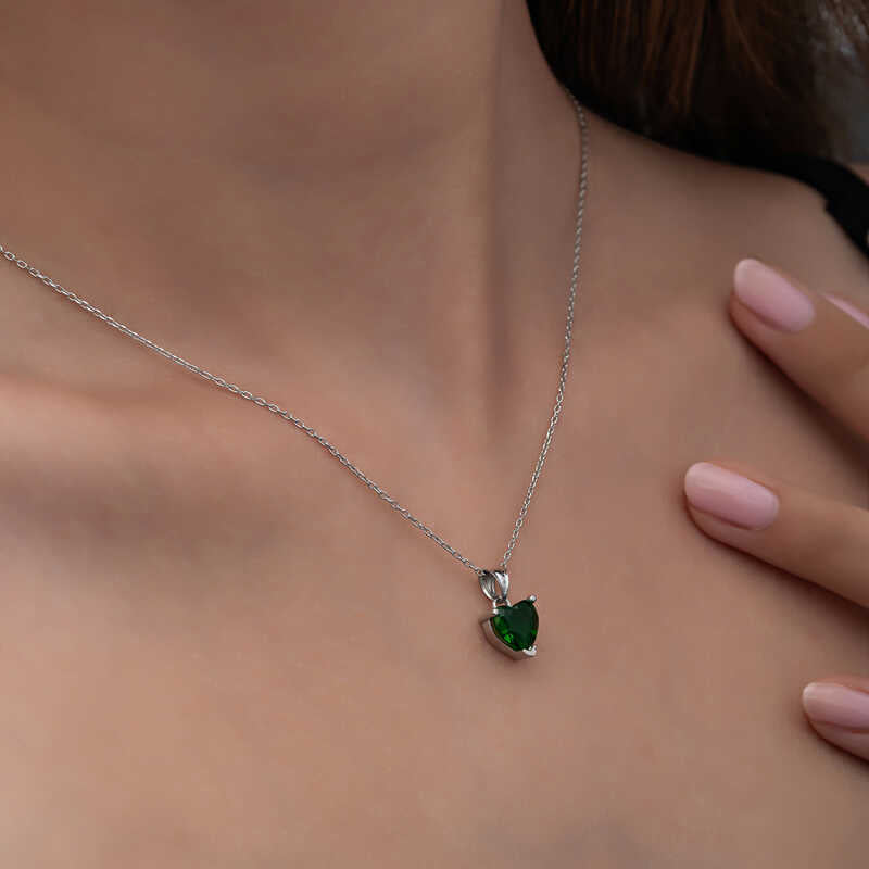 Silver Green Stone Heart Necklaces