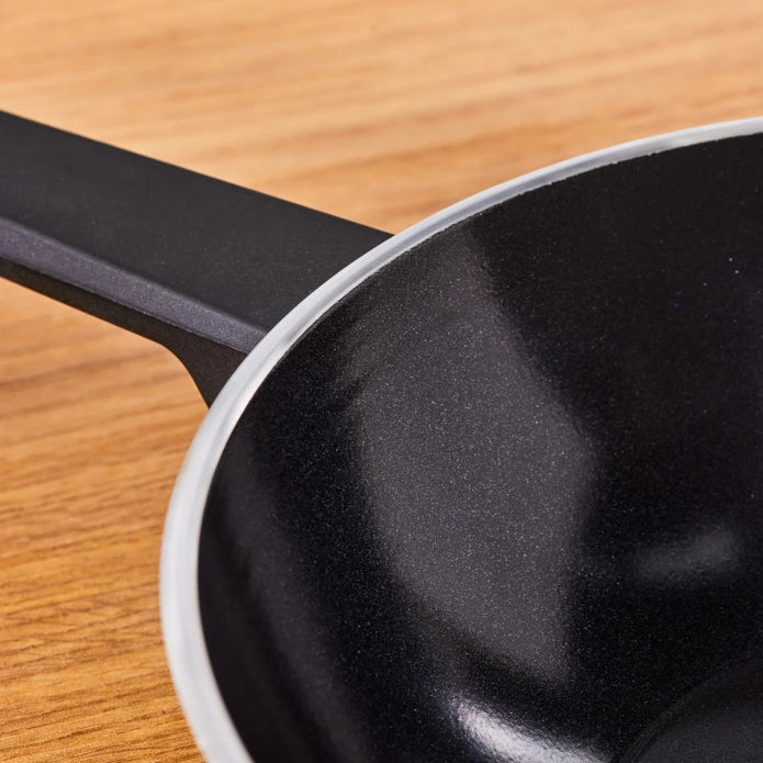 Swiss Crystal Wok Pan 28 Cm Black